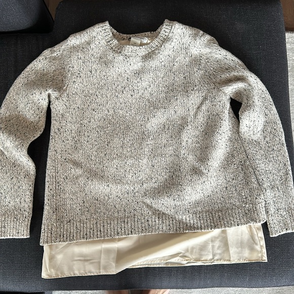 Club Monaco Split Back Sweater - Picture 3 of 4